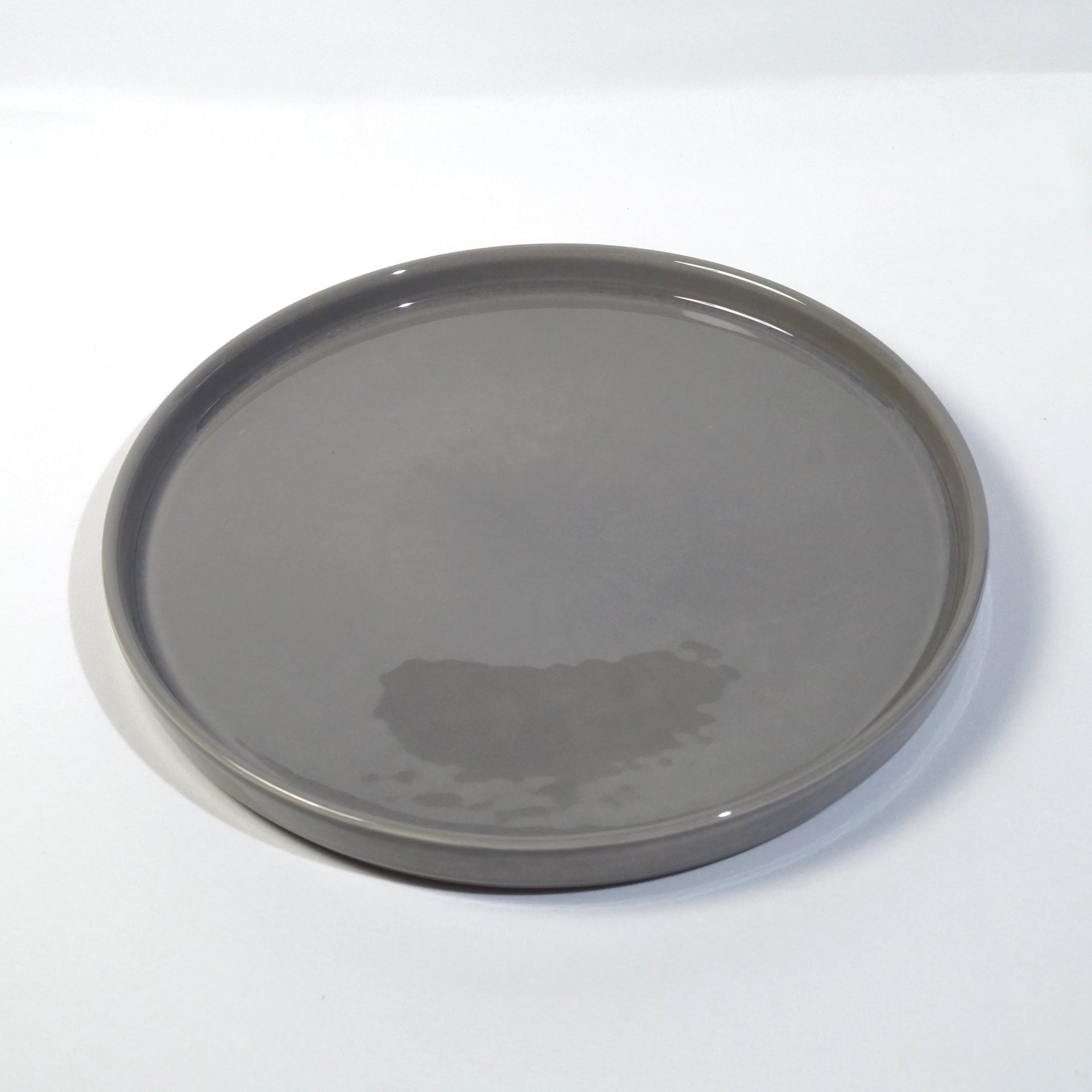 [1165] Plat à rebord (gris foncé)